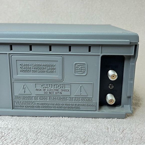 Magnavox DVD/VCR Combo Unit Video Cassette Recorder/DVD Player-Gray-WORKS-2006 - Picture 8 of 12